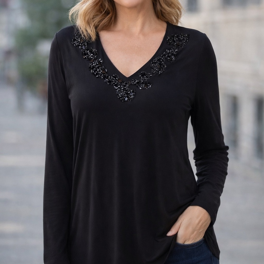🆕 Chico’s Milan glass beaded top